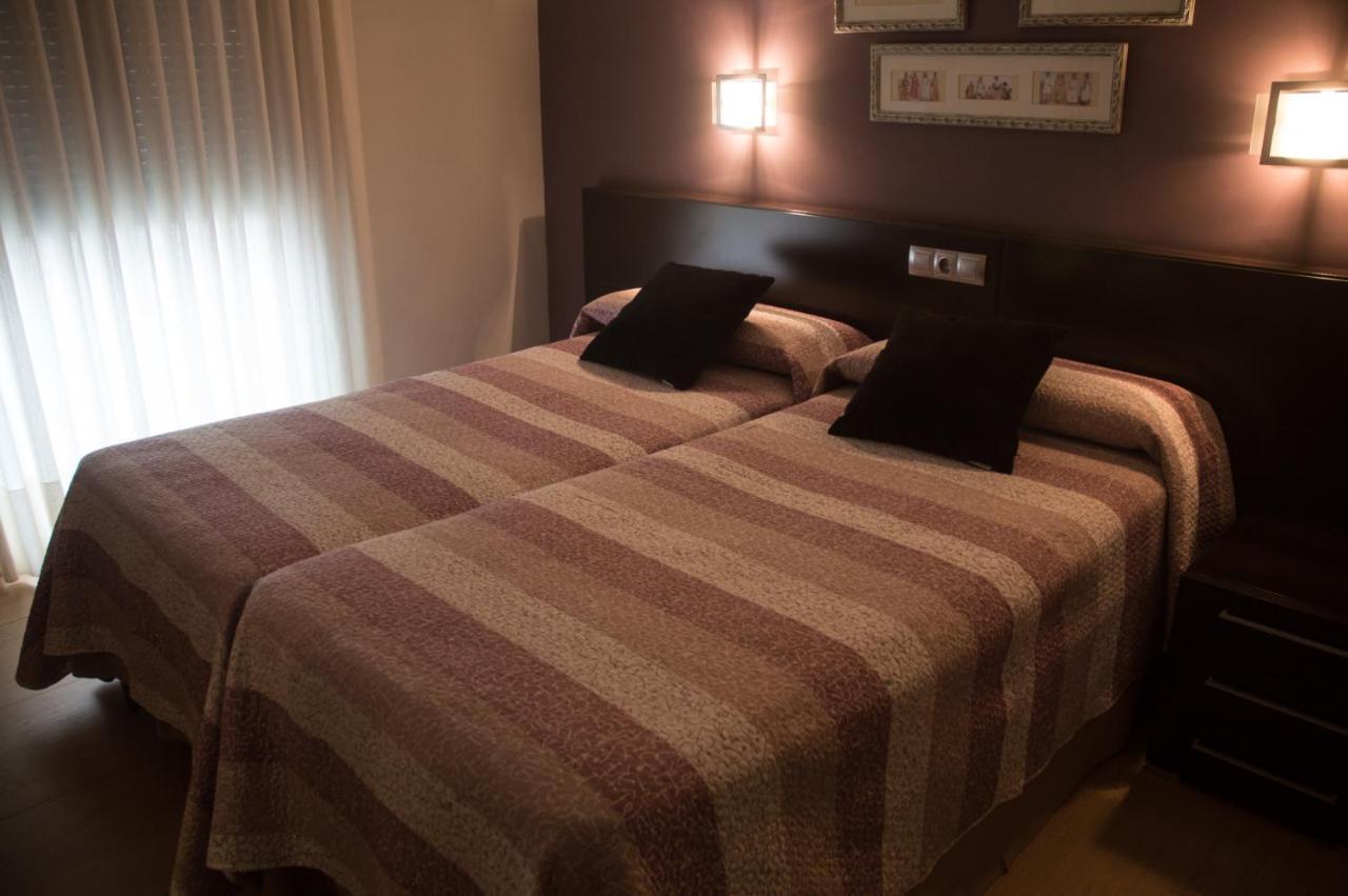 Hostal El Lechuguero Cascante Екстериор снимка
