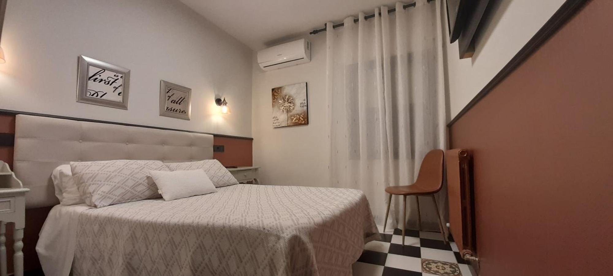 Hostal El Lechuguero Cascante Екстериор снимка