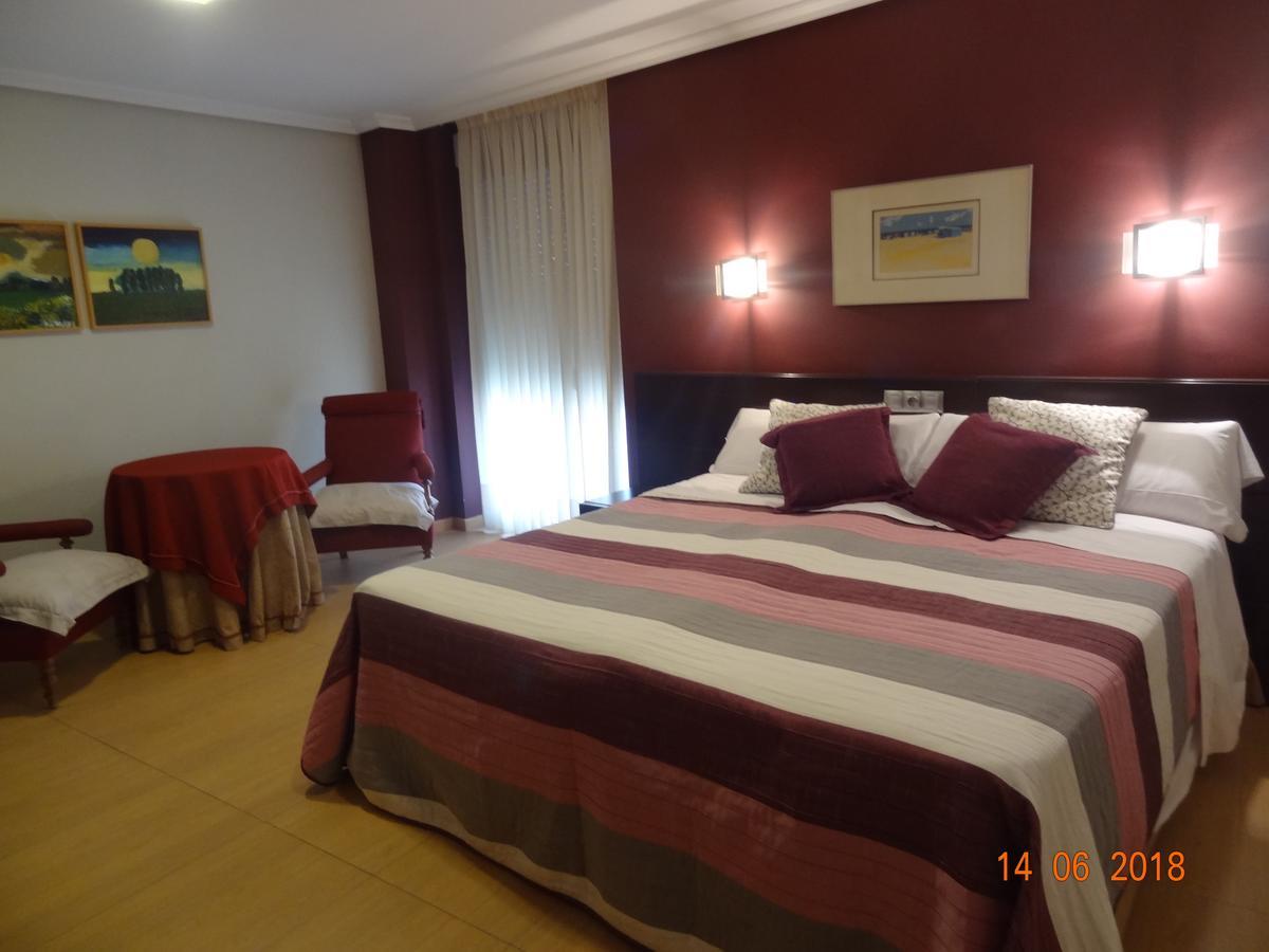 Hostal El Lechuguero Cascante Екстериор снимка